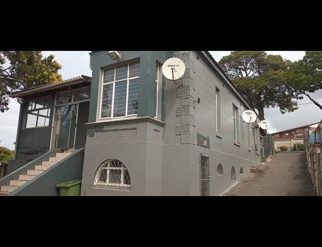 5 BEDROOM HOUSE FOR SALE IN WINDERMERE
